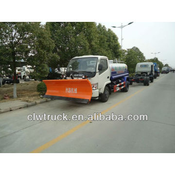 Dongfeng 4T multifuncional água sprinkler caminhão com pá de neve